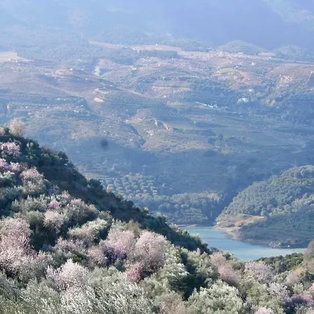 Holiday home Retreat For 2 In El Valle De Lecrin Melegis